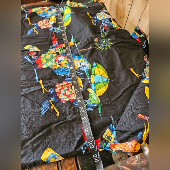 Parrot Print Hawaiian Shirt 🦜 - Picture 14 of 16